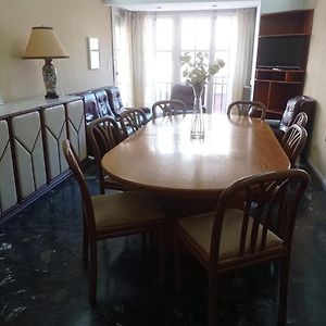 Muy Amplio Departamento En El Centro A Cuadras Del Mar Y Casino